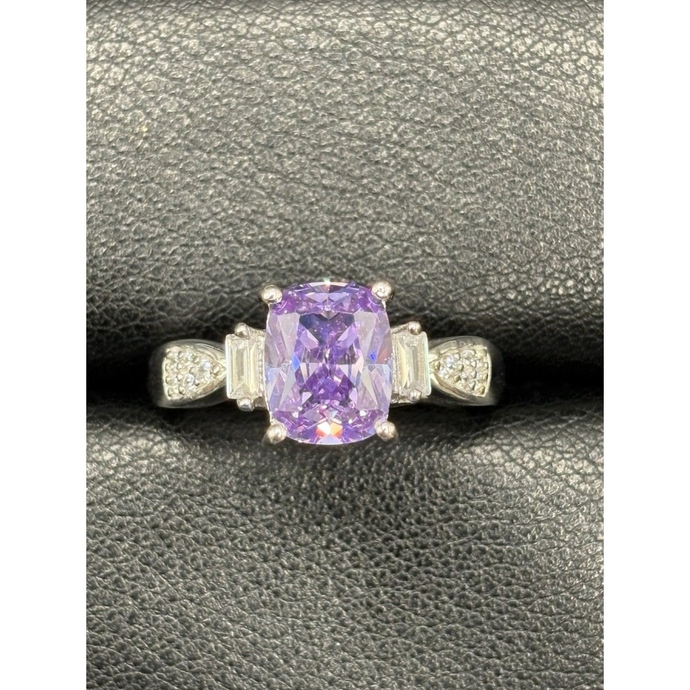 EUC Sterling Silver Purple Cubic Zirconia Ring Size 9 5 Grams E27